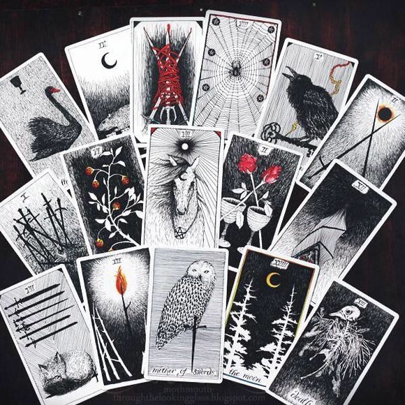 Wild Unknown Tarot Deck and guide book - Picture 2 of 4